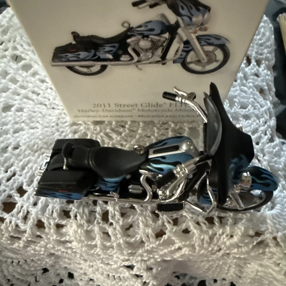 Hallmark keepsake ornament